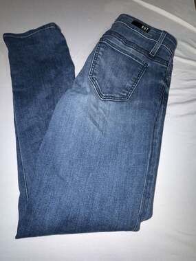 J672  KUT from the Kloth Women's Blue Denim Skinny Jeans Size 2